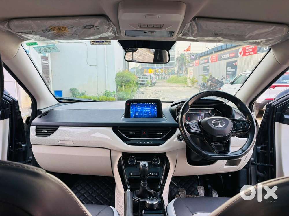 Tata Nexon 1.5 Revotorq Xz Plus Hs Dual Tone, 2022, Petrol