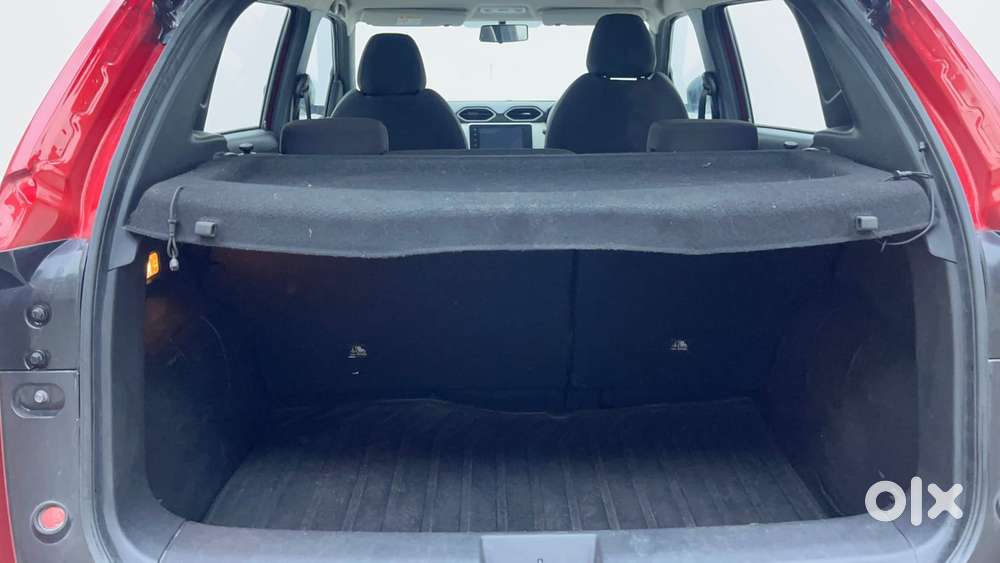 Nissan Magnite 1.0 Xv Dual Tone, 2023, Petrol