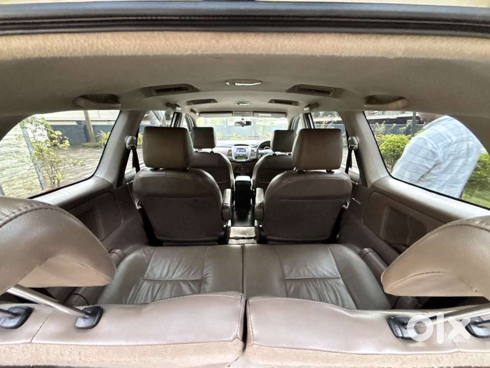 Toyota Innova 2.5 Zx Diesel 7 Seater, 2015, Diesel