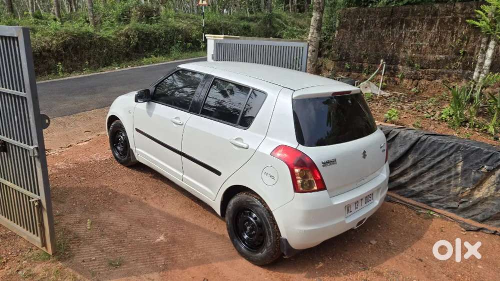 Maruti Suzuki Swift 2009 Petrol Well Maintained