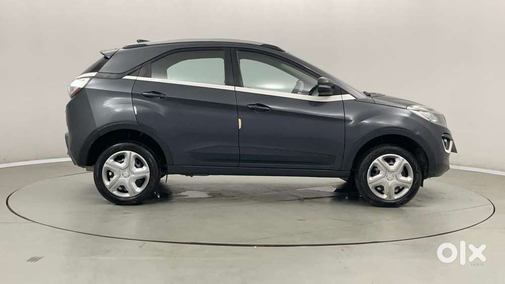 Tata Nexon 1.2 Revotron Xt Plus, 2019, Petrol