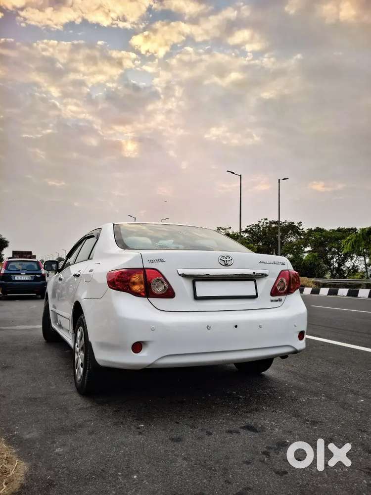 Toyota Corolla Altis 2011