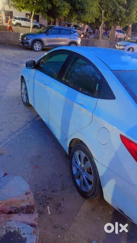Hyundai Verna Petrol Manual 2013