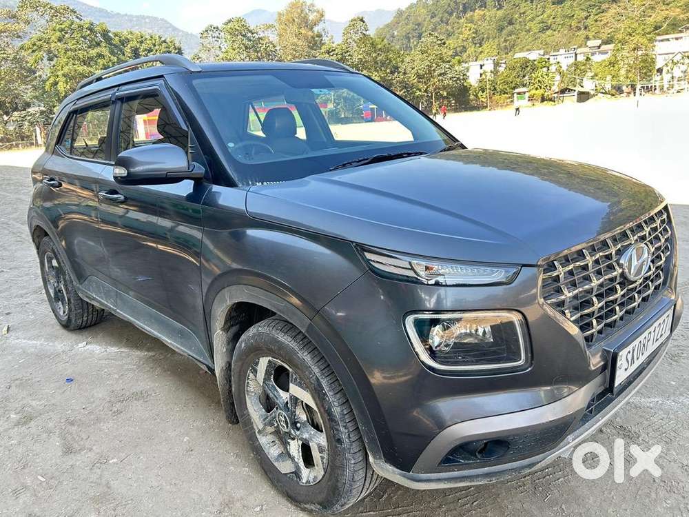 Hyundai Venue 2020 Diesel Well Maintained