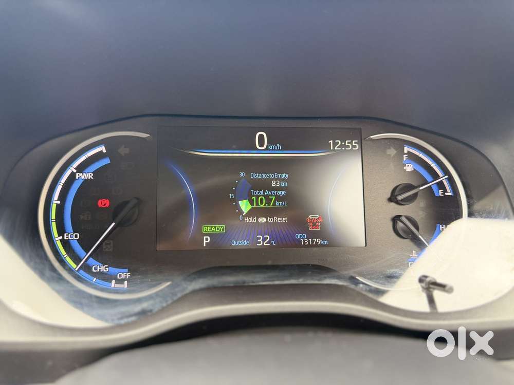 Toyota Innova Hycross 2.0 Vx (o) Hybrid 7 Str, 2025, Petrol