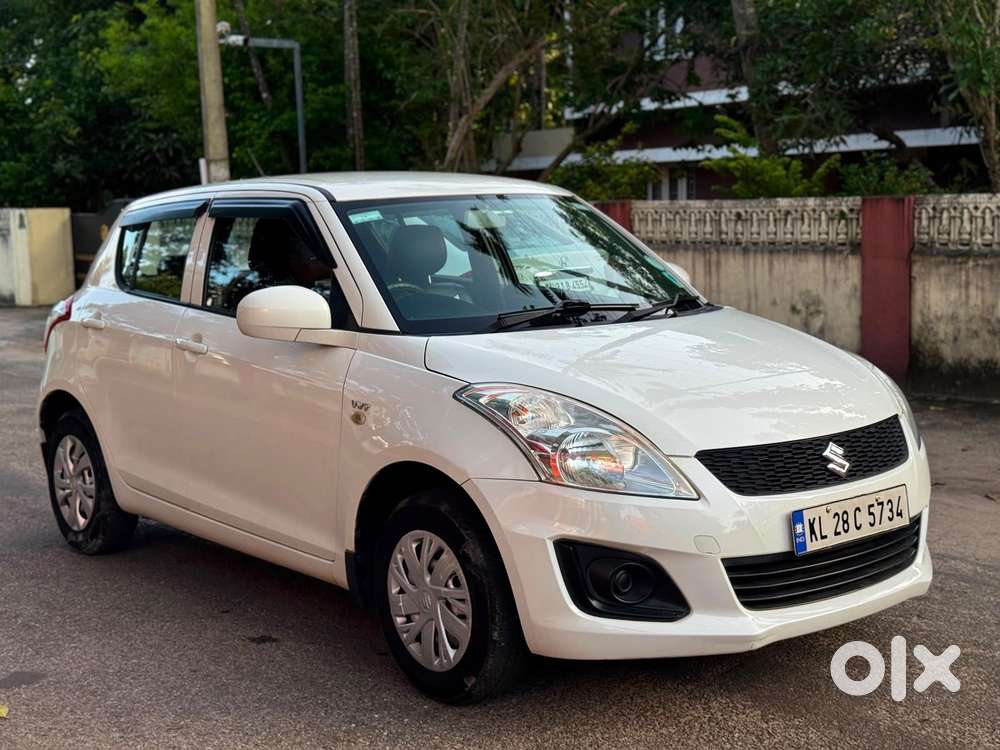 Maruti Suzuki Swift Lxi Option, 2017, Petrol
