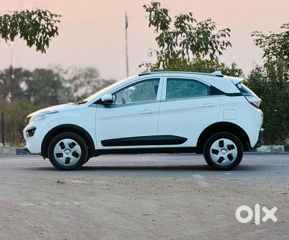 Tata Nexon 1.2 Petrol, 2018, Cng & Hybrids