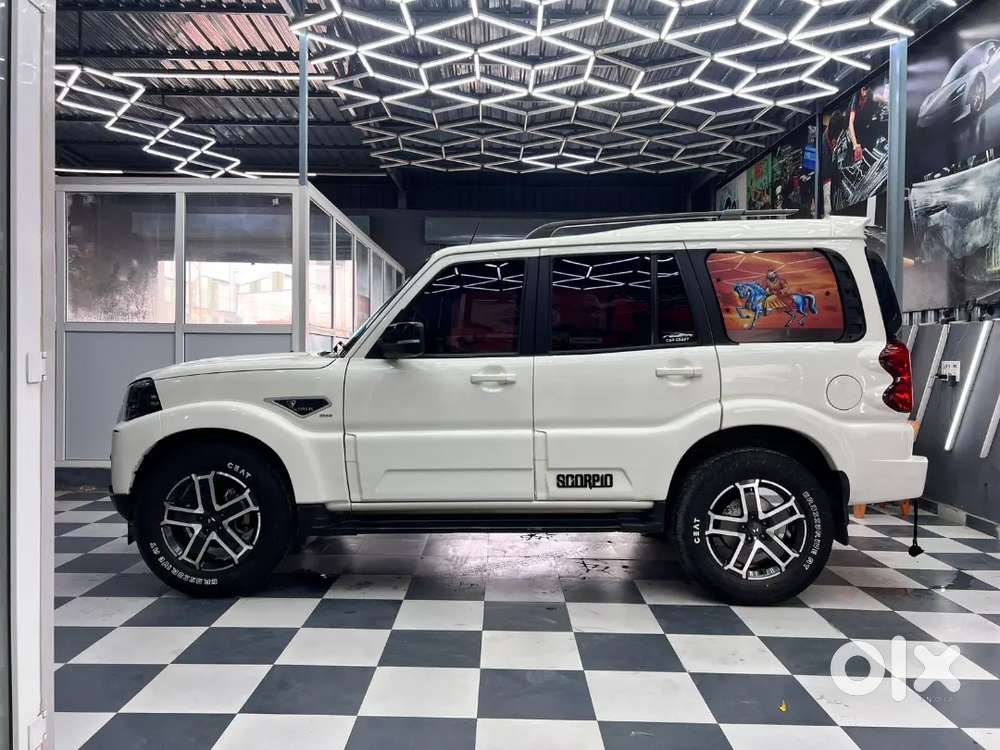 Scorpio S9 In Excellent Condition