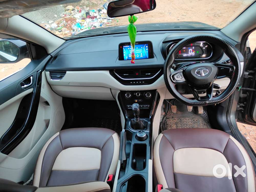 Tata Nexon 1.2 Revotron Xz Plus, 2022, Petrol