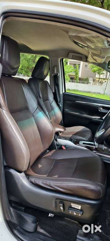 Toyota Fortuner 4x2 At 2.8 Diesel, 2019, Diesel
