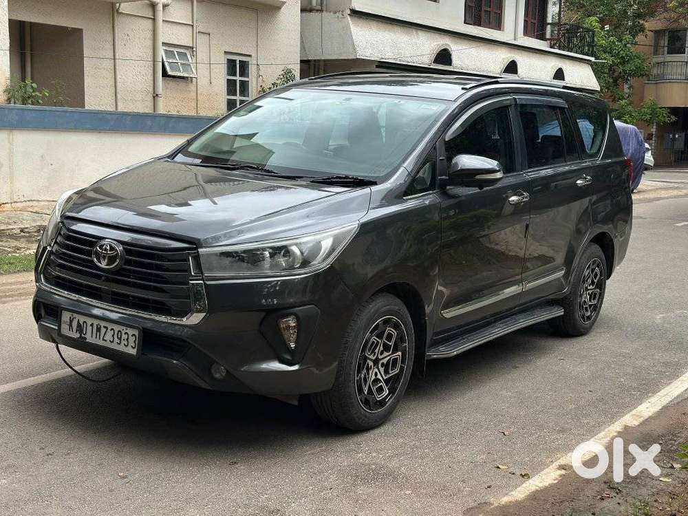 Toyota Innova Crysta 2.4 V 7 STR, 2016, Diesel