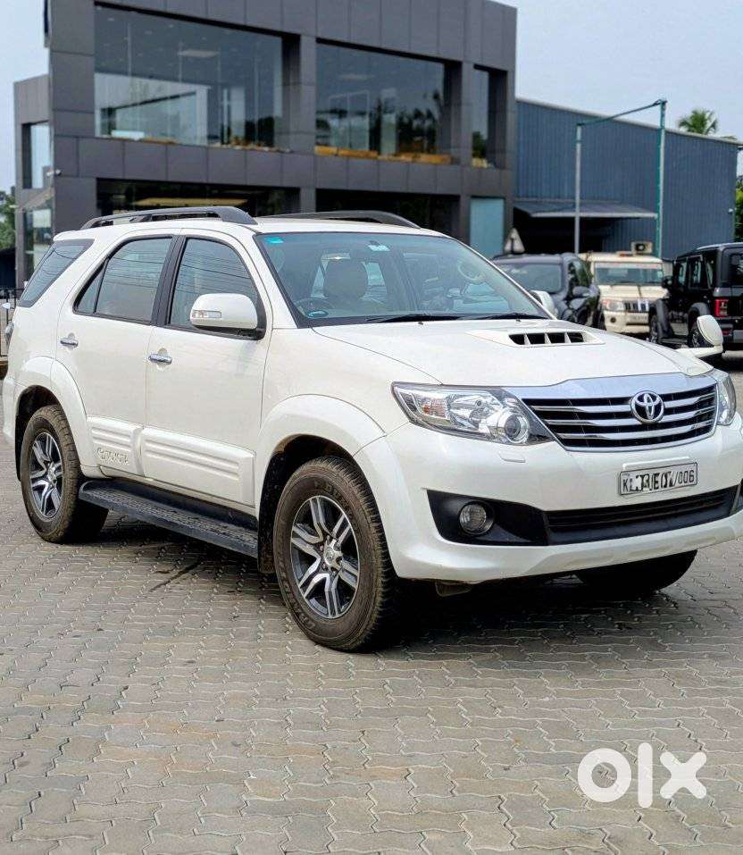Toyota Fortuner 4x2 At, 2013, Diesel