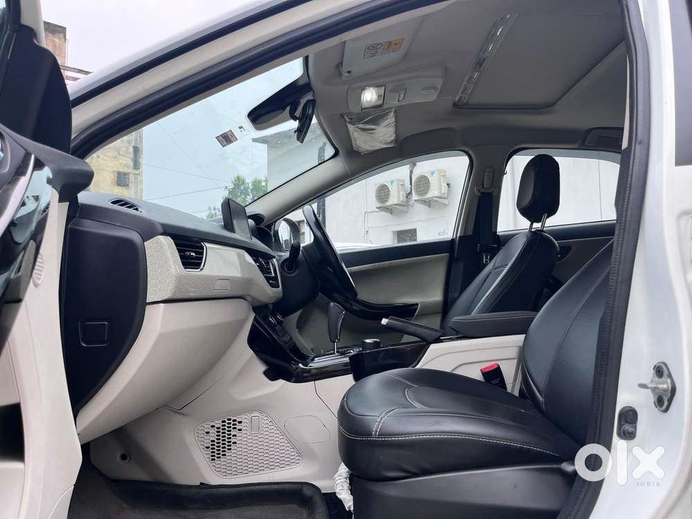 Tata Nexon 1.2 Revotron Xza Plus, 2022, Petrol