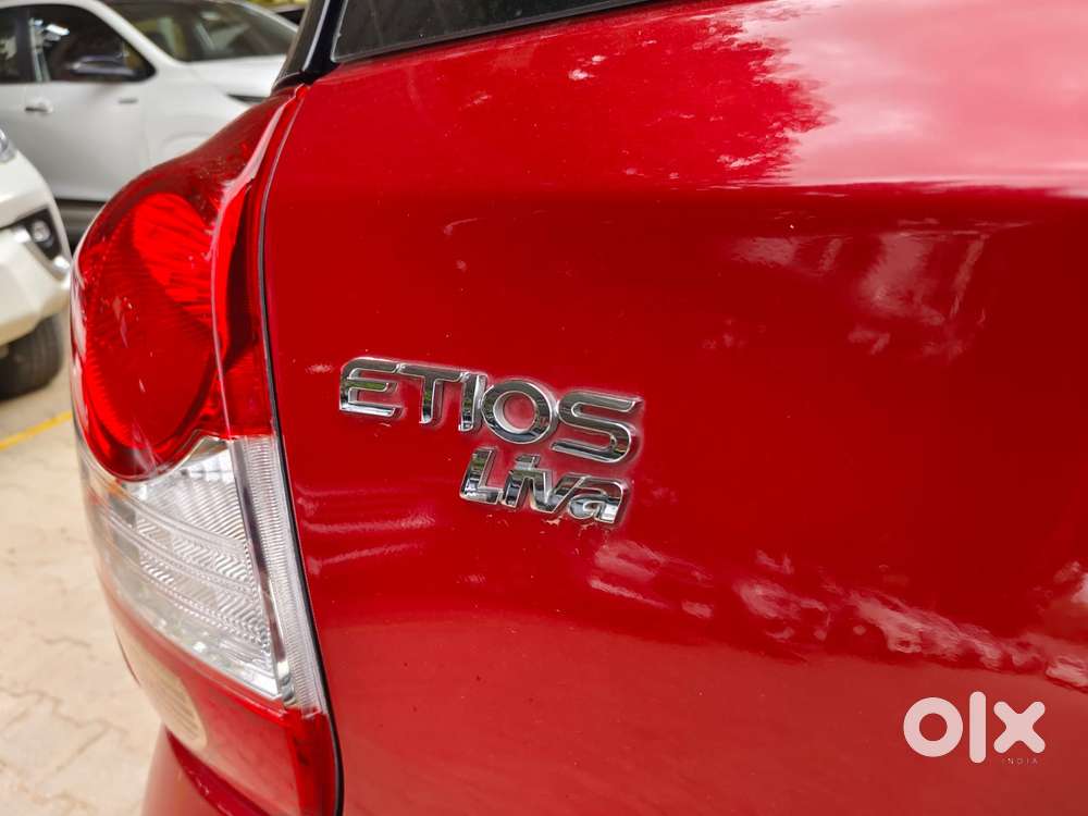 Toyota Etios Liva Vx Dual Tone, 2019, Petrol
