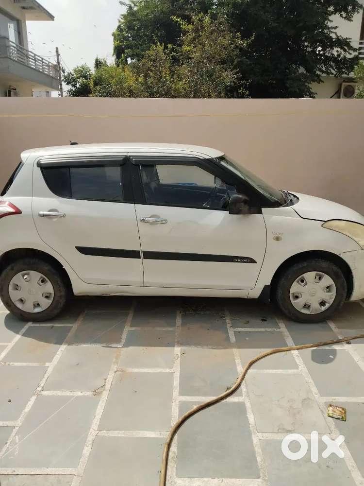 Maruti Suzuki Swift Vxi 2017