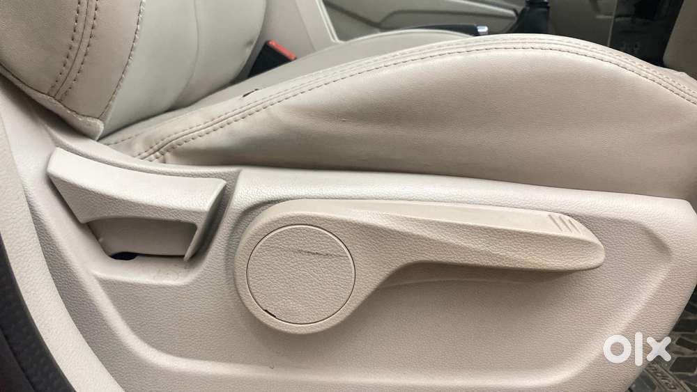 Mahindra Xuv300 W8 Option, 2019, Petrol