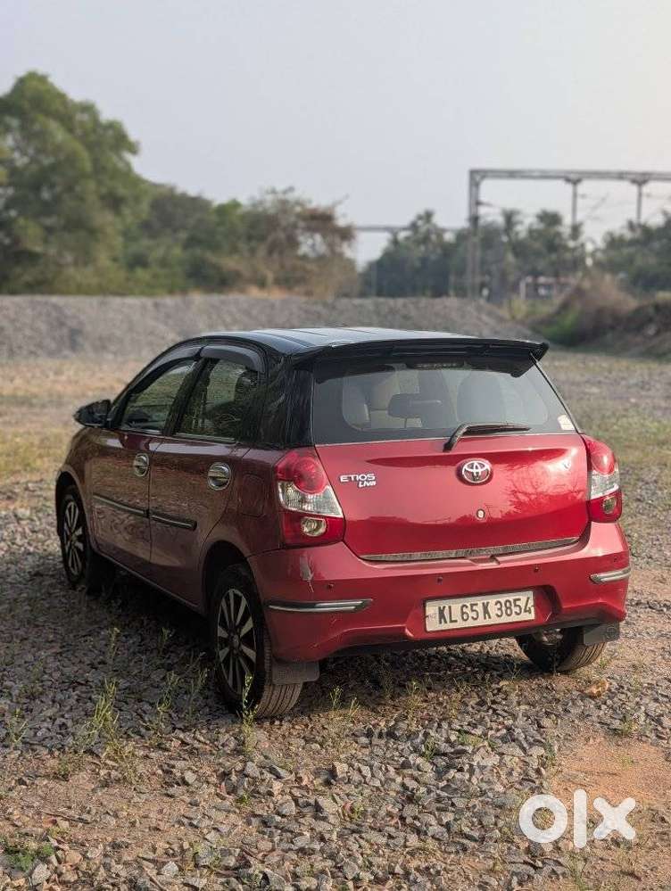 Toyota Etios Liva 1.2 V, 2017, Petrol