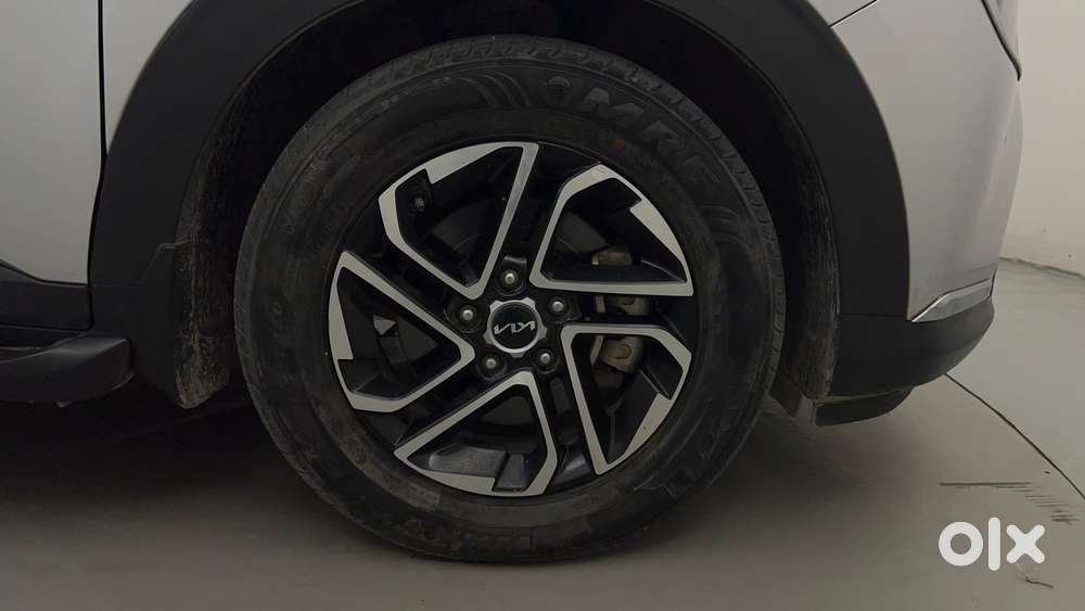 Kia Carens 1.5 Luxury Plus Turbo Dct 7 Str, 2024, Petrol