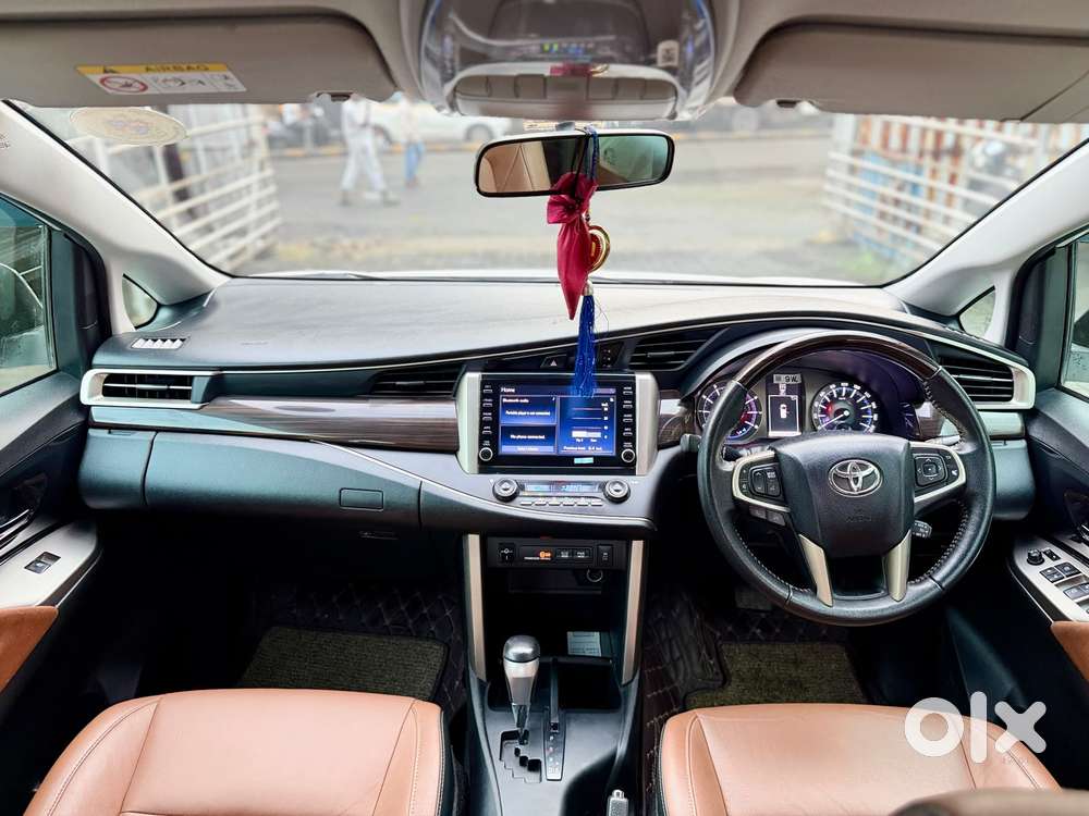 Toyota Innova Crysta 2.7 V, 2022, Petrol