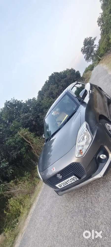 Maruti Suzuki Swift 2018 Model Petrol Amt Excellent Condition