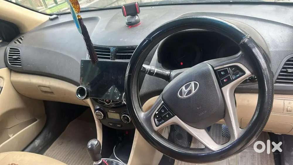 Hyundai Verna Fluidic 2011 Diesel 110000 Km Driven