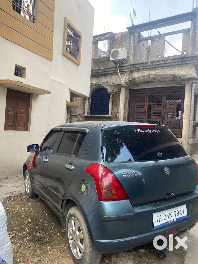 Maruti Suzuki Swift 2006 Petrol 67000 Km Driven