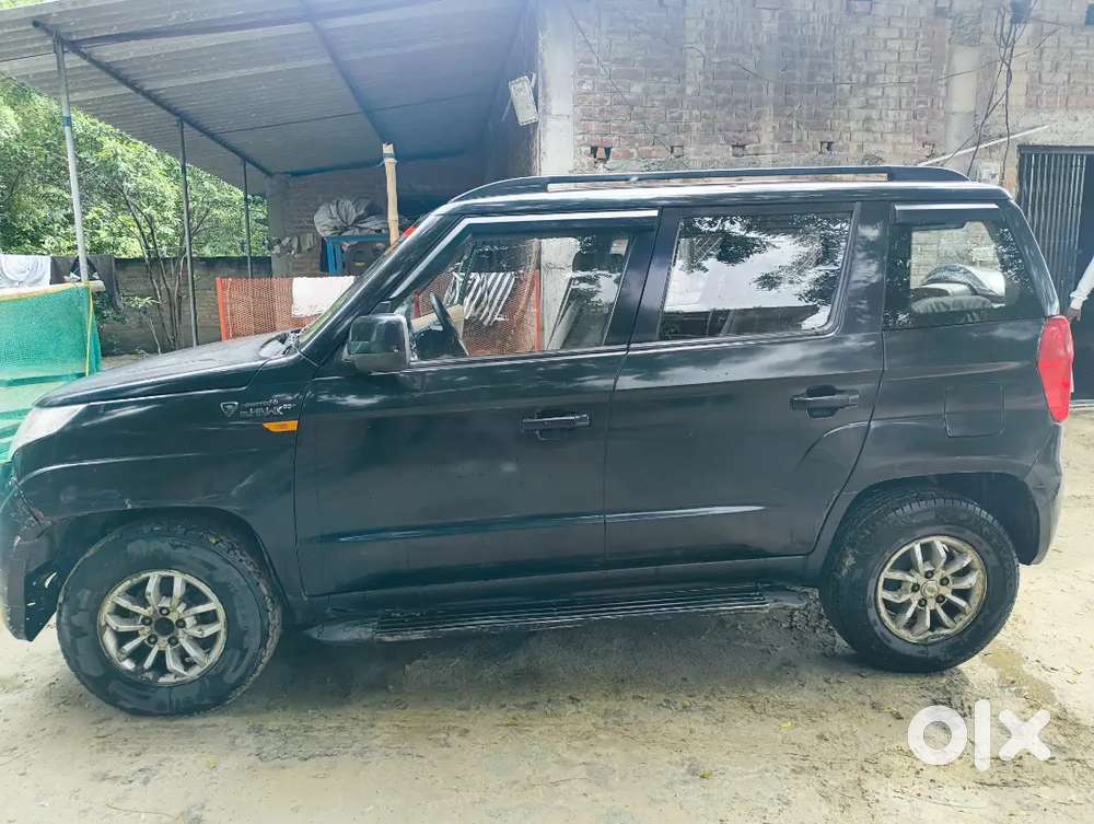 Mahindra Tuv 300 2016 Dual Tone