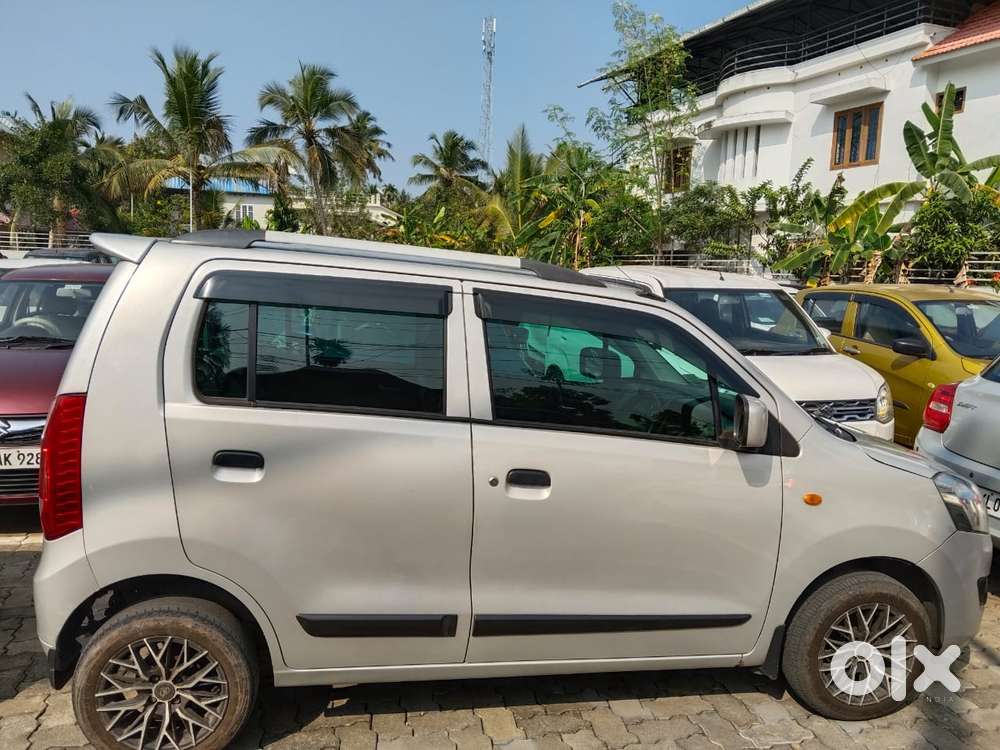Maruti Suzuki Wagon R Vxi Amt1.2, 2017, Petrol