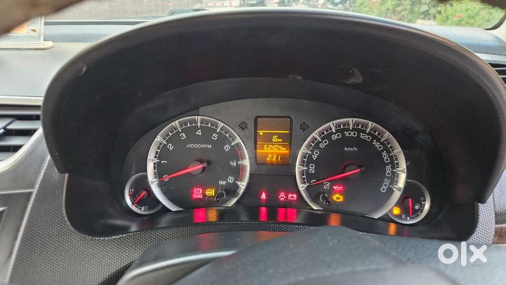 Maruti Suzuki Swift Dzire Vxi Optional, 2016, Petrol