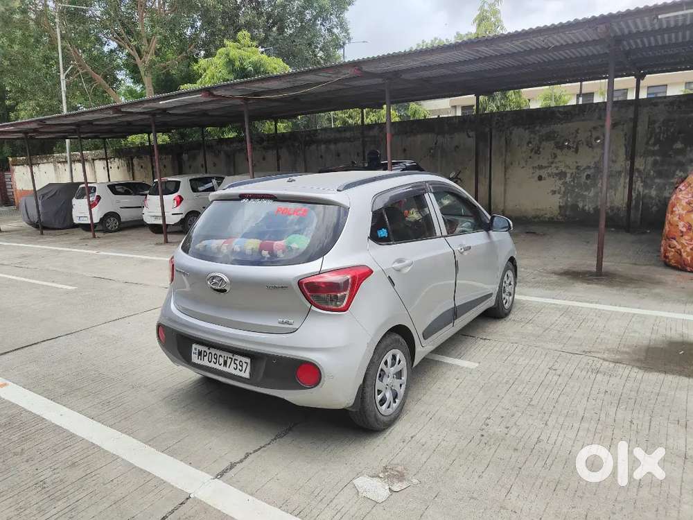Hyundai Grand I10 2017 Car