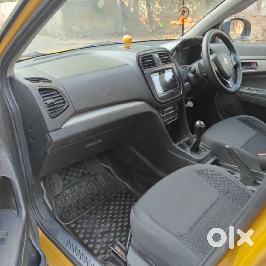 Maruti Suzuki Brezza Zdi+ Dual Tone, 2016, Diesel