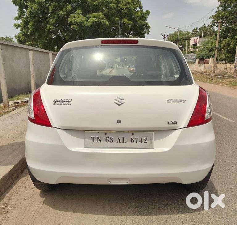 Maruti Suzuki Swift Lxi Option, 2016, Petrol