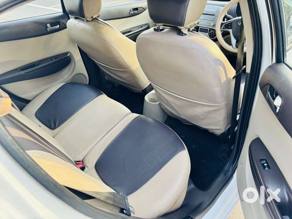 Hyundai I20 1.2 Sportz Option, 2012, Petrol