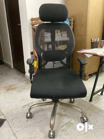 Olx deals rolling chair