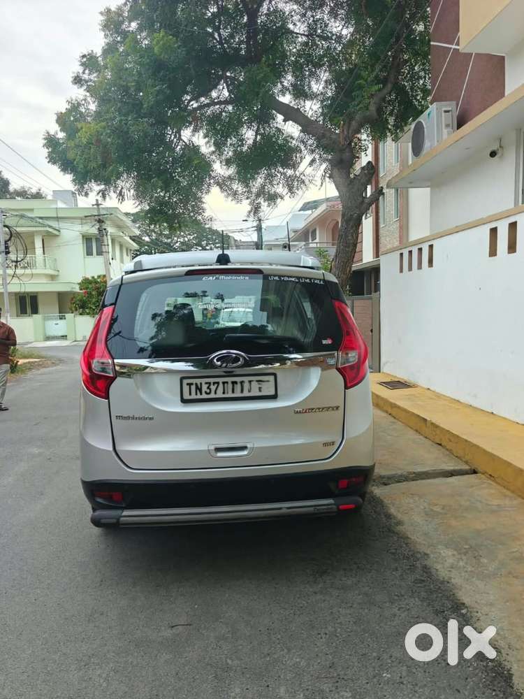 Mahindra Marazzo M8, 2018, Diesel