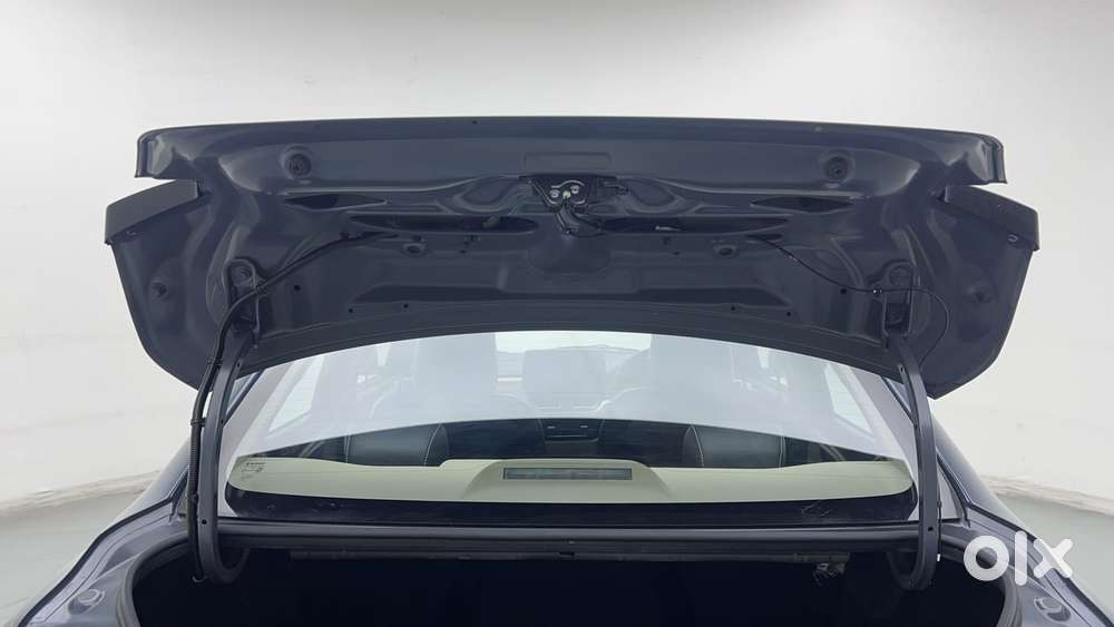 Maruti Suzuki Dzire 1.2 Zxi Plus, 2025, Petrol