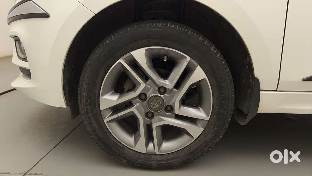 Tata Tigor Xza Plus, 2022, Petrol