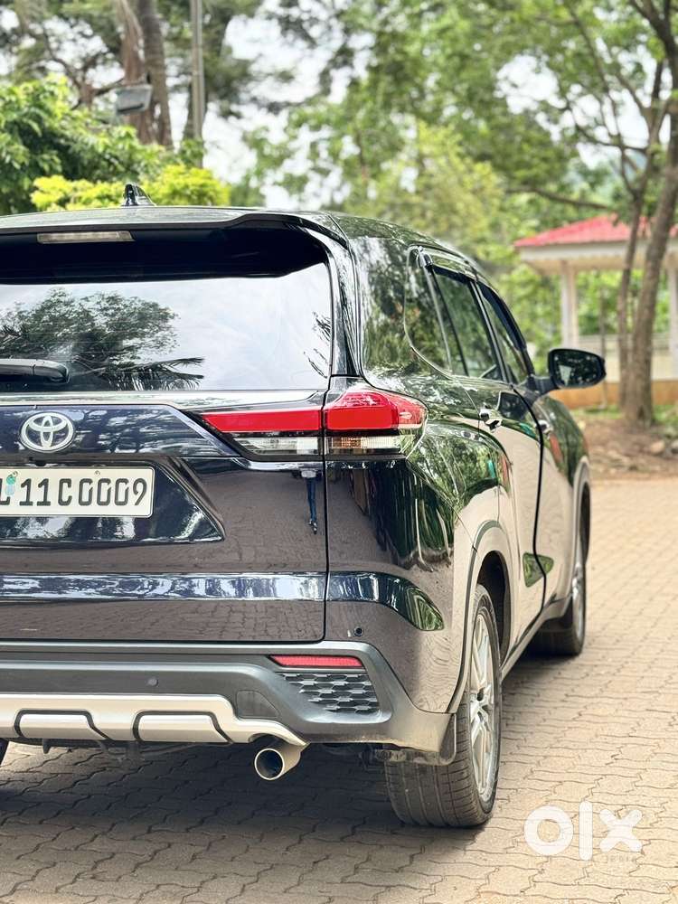 Toyota Innova Hycross 2.0 Zx Hybrid 7 Str, 2024, Petrol