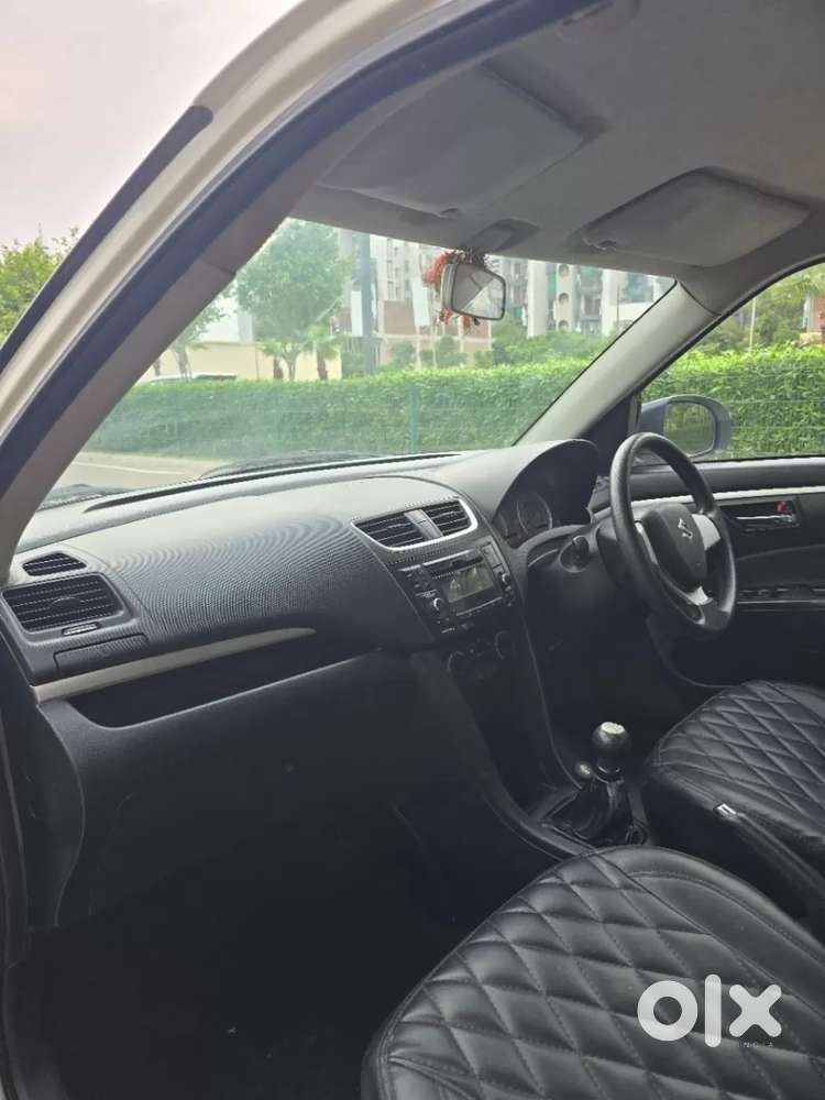 Maruti Suzuki Swift Vxi 1.2 Abs Bs-iv, 2015, Petrol