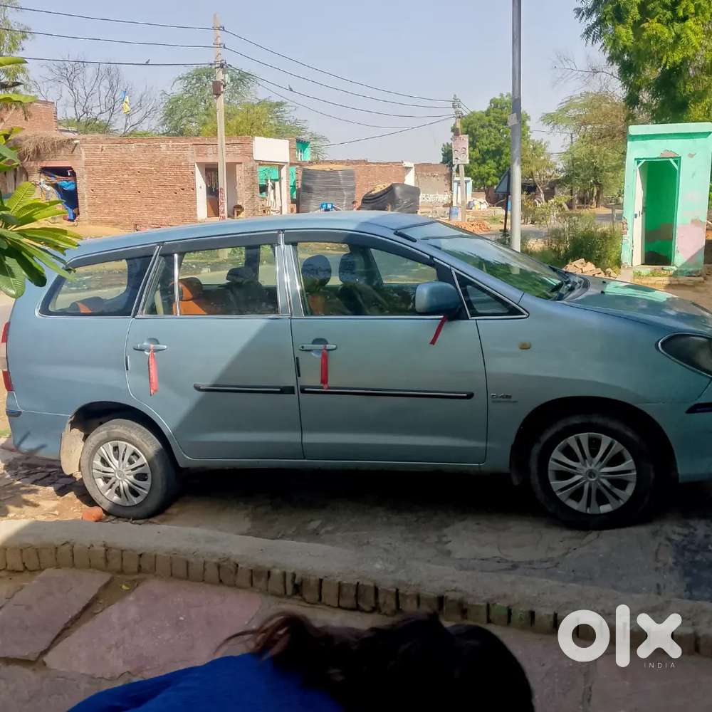 Toyota Innova Crysta 2010