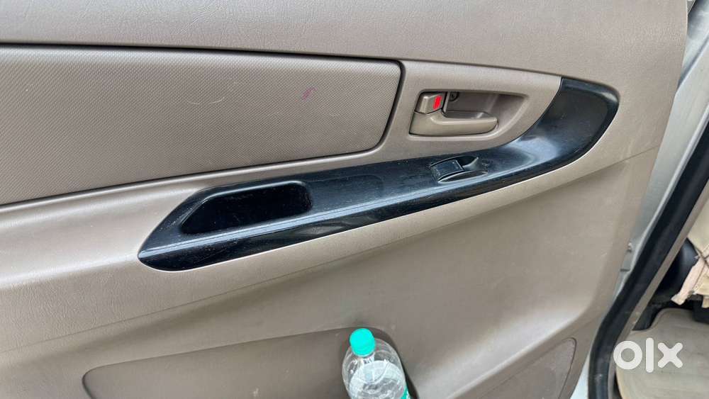 Toyota Innova 2.5 G (diesel) 8 Seater, 2016, Diesel