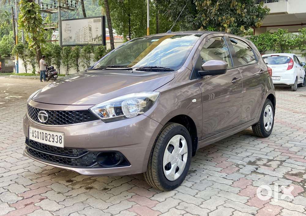 Tata Tiago 1.2 Revotron Xt (o), 2016, Petrol