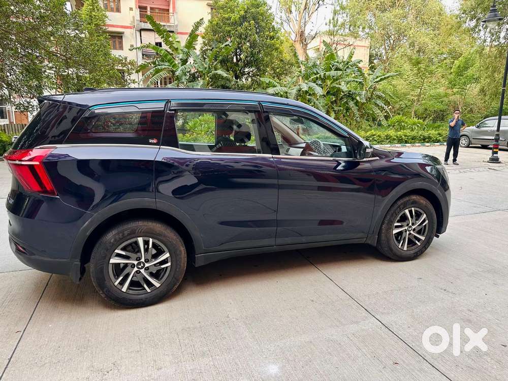 Mahindra Xuv700 2.0 Ax 5 Petrol Mt 7 Str, 2024, Petrol