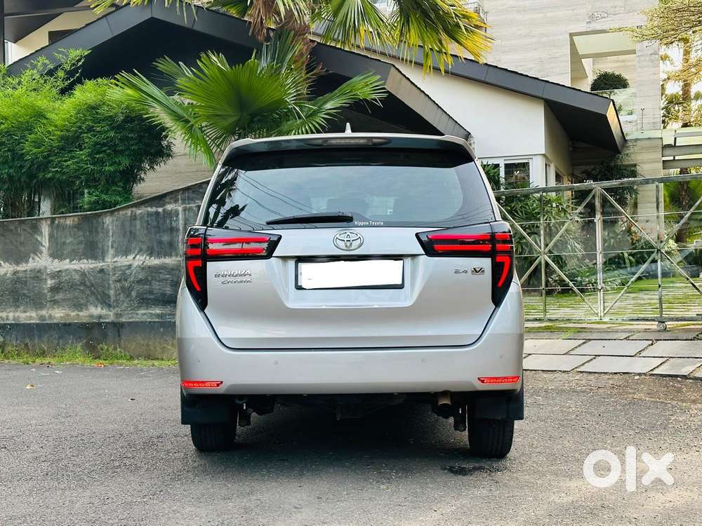 Toyota Innova Crysta