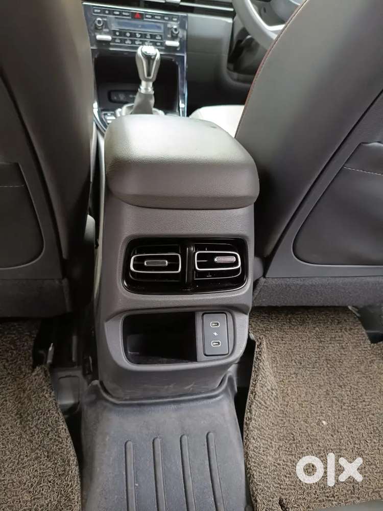 Hyundai Creta 2024 Petrol 23990 Km Driven.