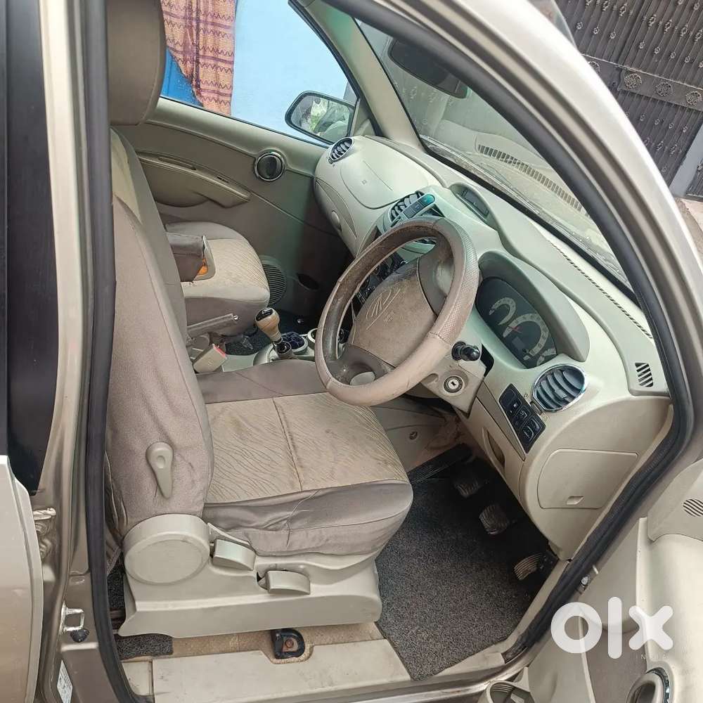 Mahindra Quanto 1.5 C8 2013