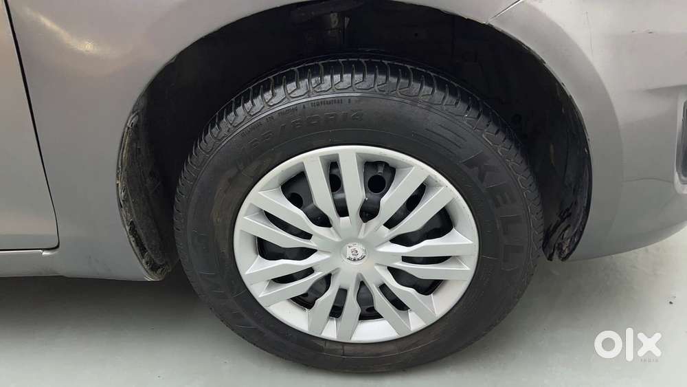 Maruti Suzuki Swift Dzire 1.3 Vxi, 2014, Petrol