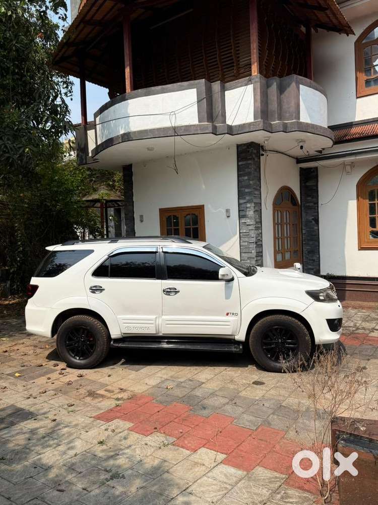 Toyota Fortuner 4*4