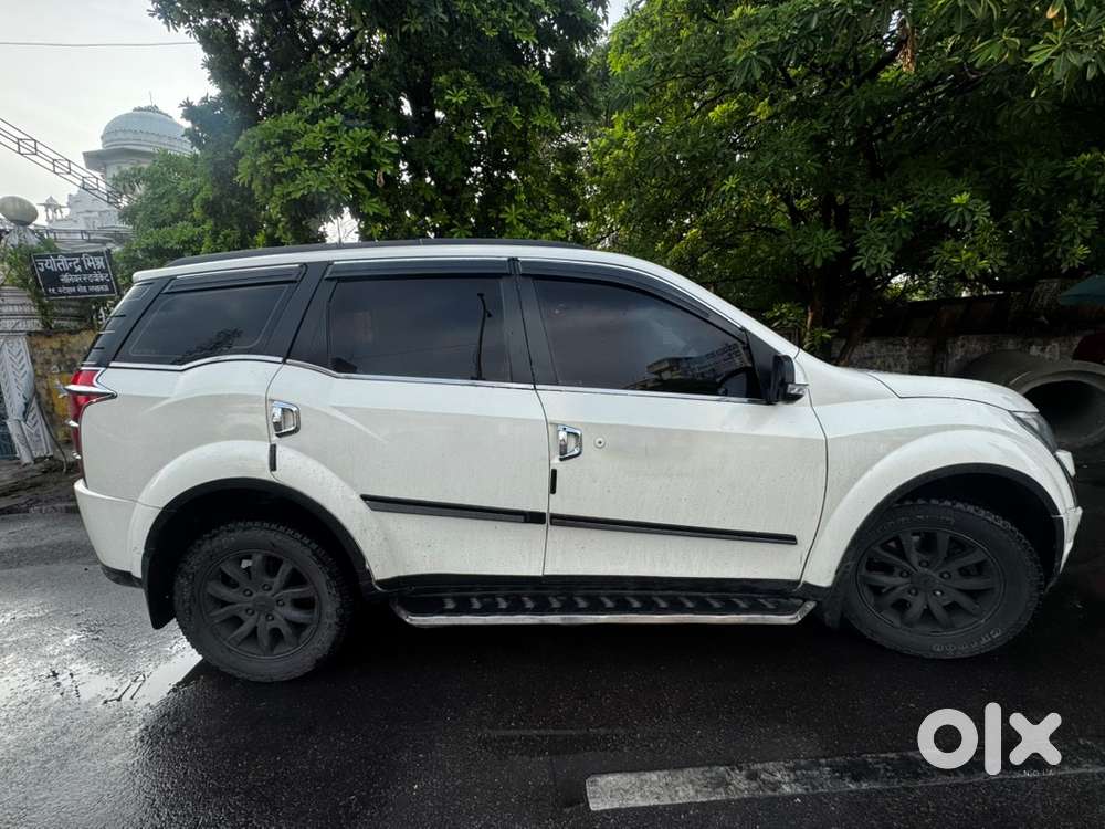 Mahindra Xuv500 2015 Diesel W10