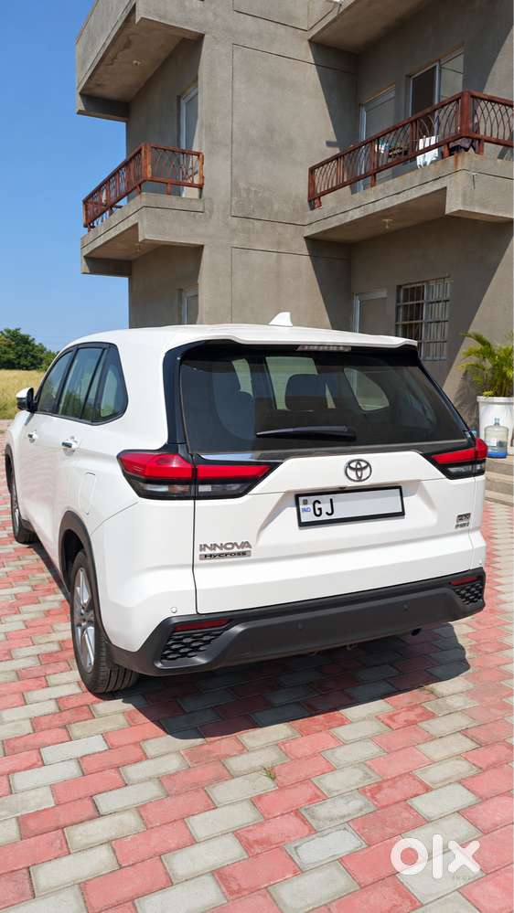 Toyota Innova Hycross Zx 2026